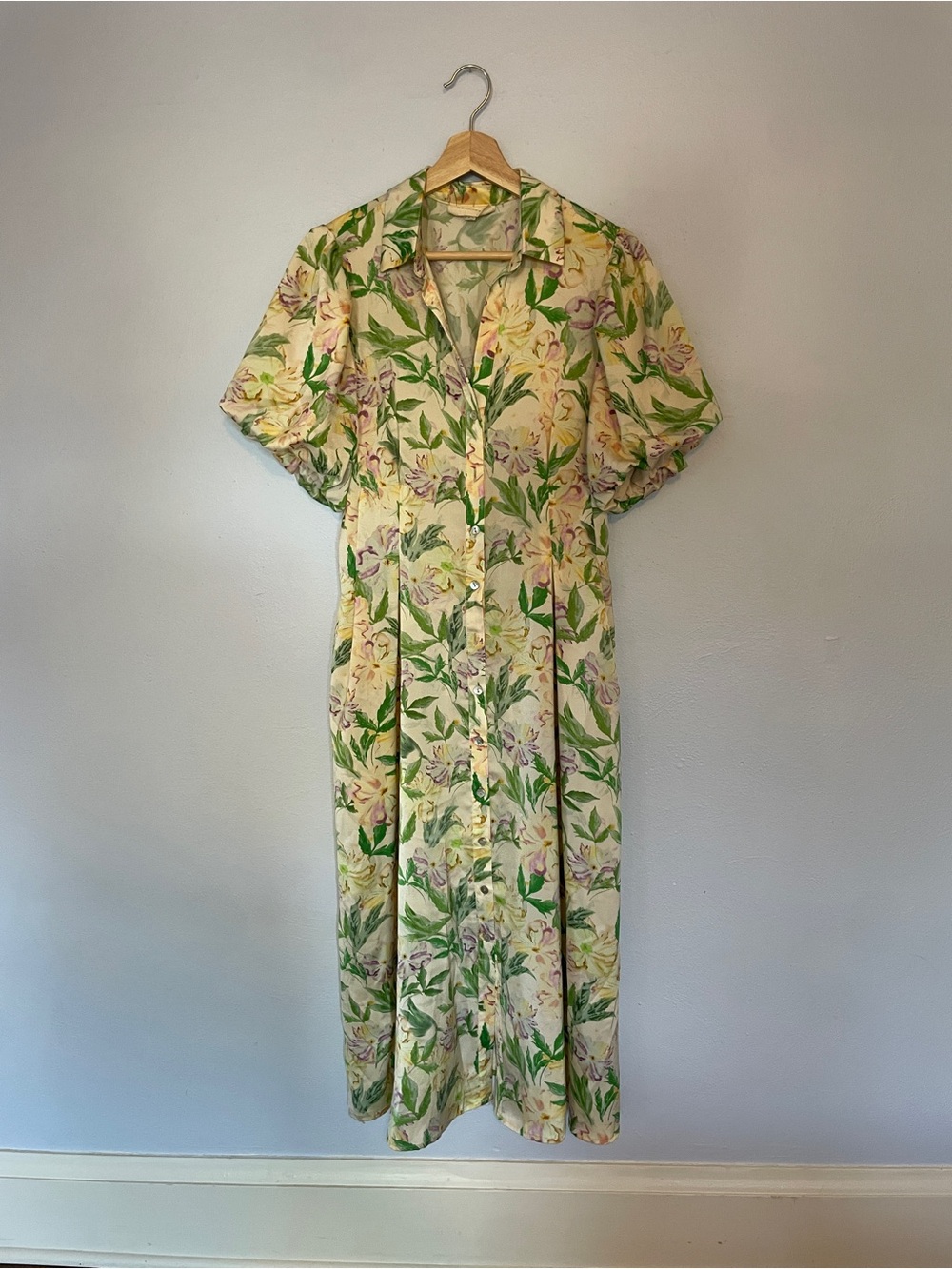 Mellóday Floral Button-Front Midi Dress with Puff Sleeves and Pockets S